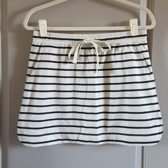 LOFT Dresses & Skirts - LOFT skirt